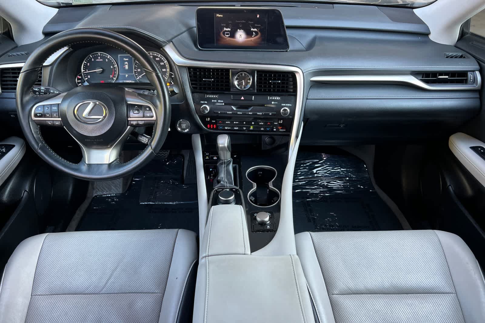 Used 2017 Lexus RX 350 FWD image 3