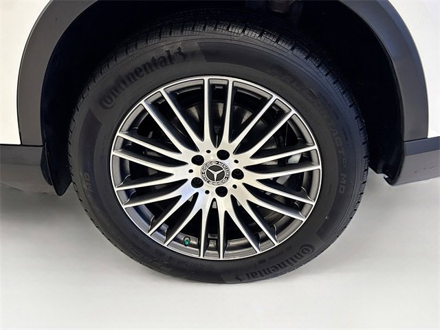 Certified 2025 Mercedes-Benz GLC 300 4MATIC image 33