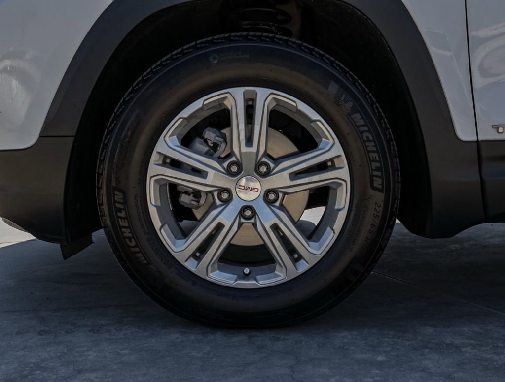 Used 2021 GMC Terrain SLE image 11