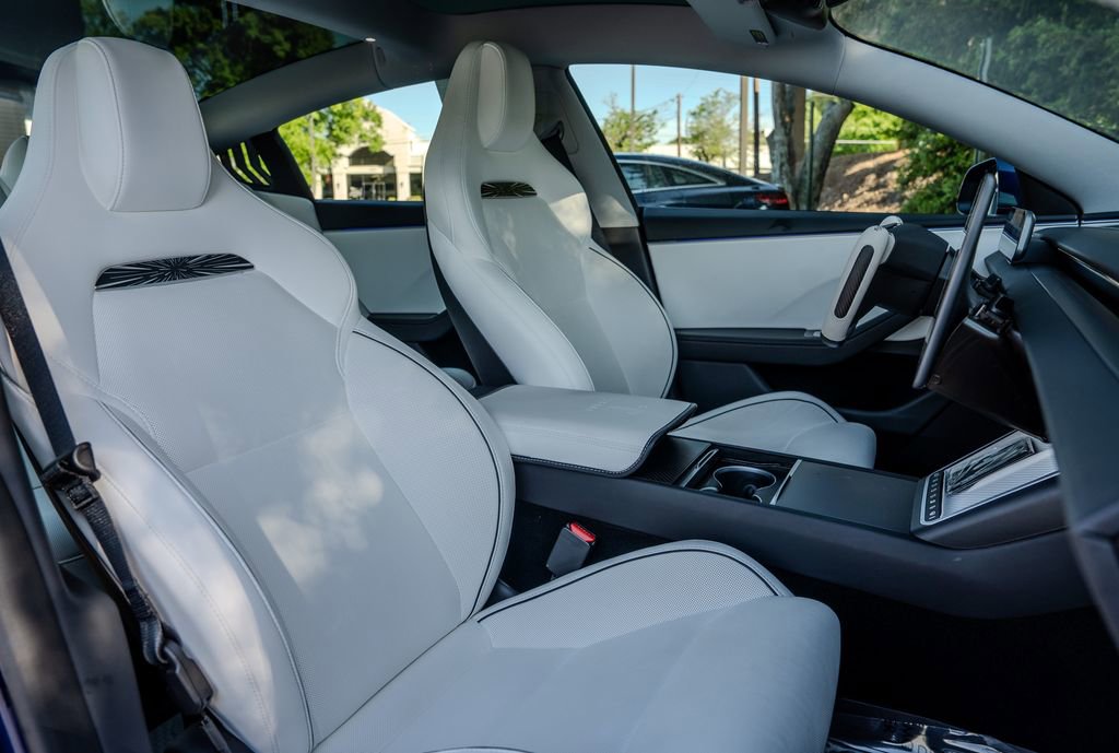 Used 2025 Tesla Model 3 Performance image 21