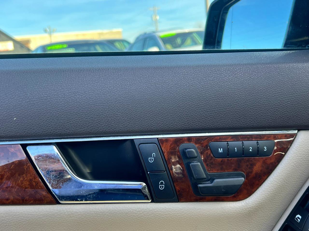 Used 2010 Mercedes-Benz C 300 Sedan image 10