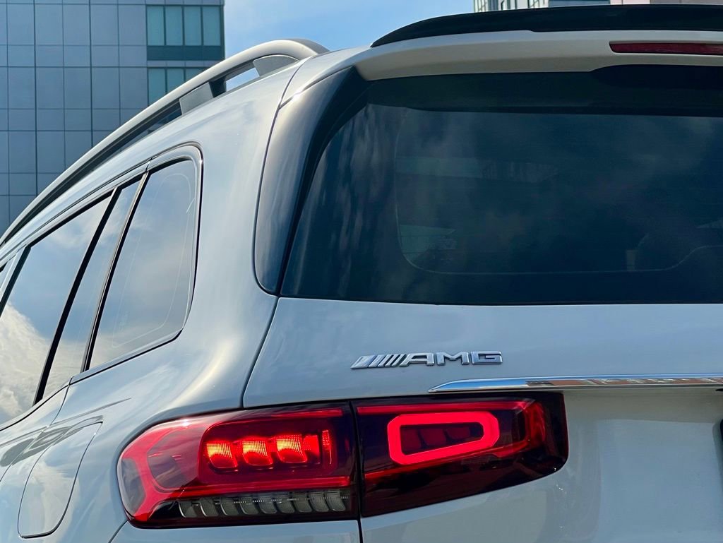 Certified 2021 Mercedes-Benz GLB 35 AMG 4MATIC image 10