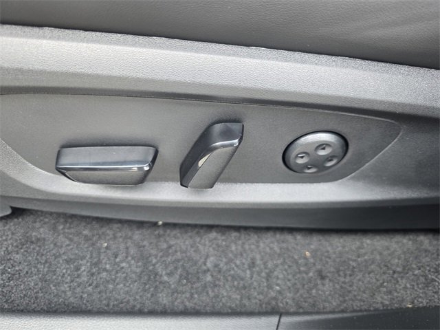 New 2026 INFINITI QX60 Luxe w/ Family Package image 9