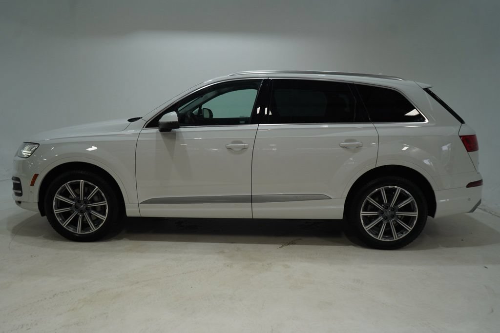 Used 2019 Audi Q7 3.0T Premium Plus w/ Premium Plus Package AWD/4WD image 4