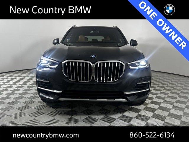 Used 2022 BMW X5 xDrive40i w/ Premium Package image 2