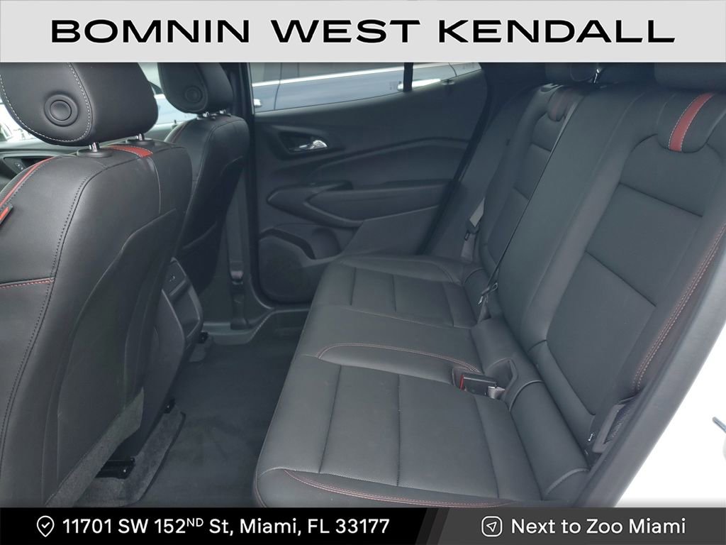 Used 2025 Chevrolet Trax RS w/ Driver Confidence Package image 7