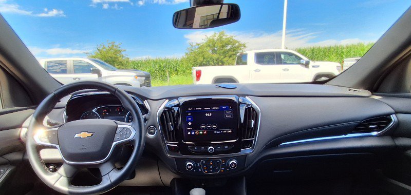 Used 2023 Chevrolet Traverse LT FWD image 18