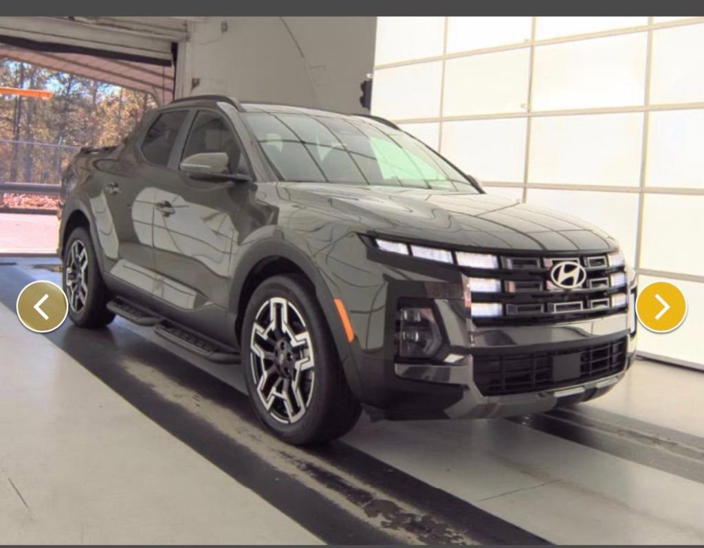 Used 2025 Hyundai Santa Cruz Limited image 4