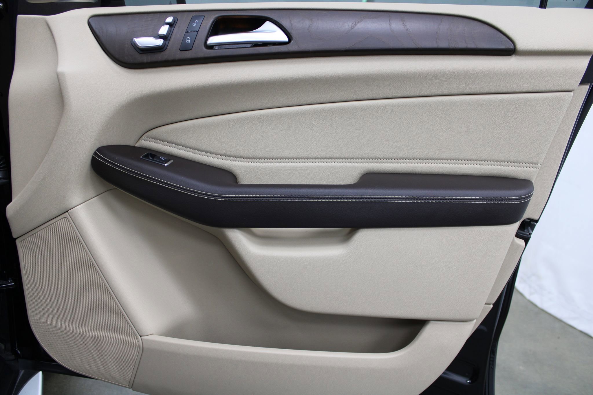 Used 2019 Mercedes-Benz GLE 400 4MATIC image 26