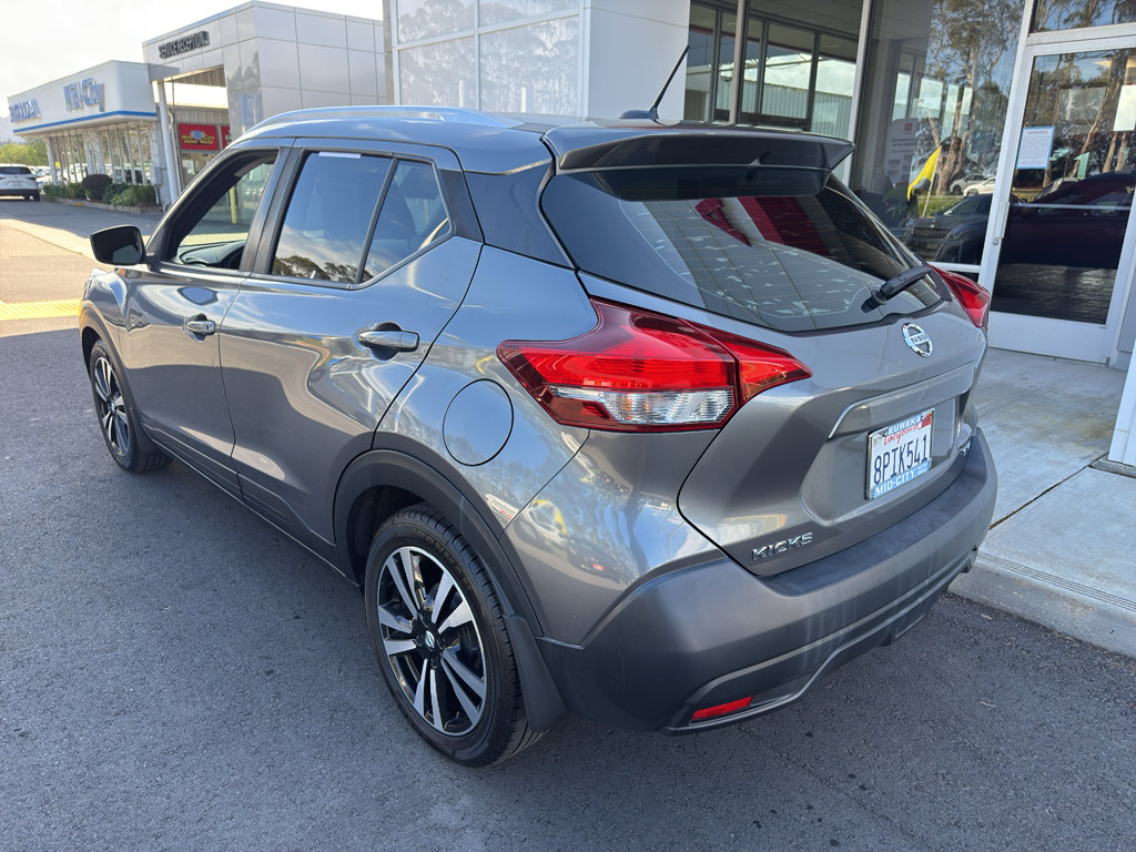 Used 2018 Nissan Kicks SV image 10