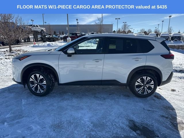 Used 2023 Nissan Rogue SV image 4