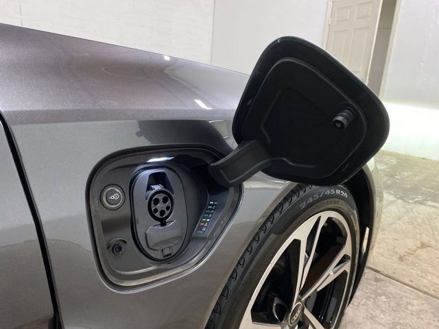 Used 2022 Audi e-tron GT Prestige w/ Prestige Package AWD/4WD image 98