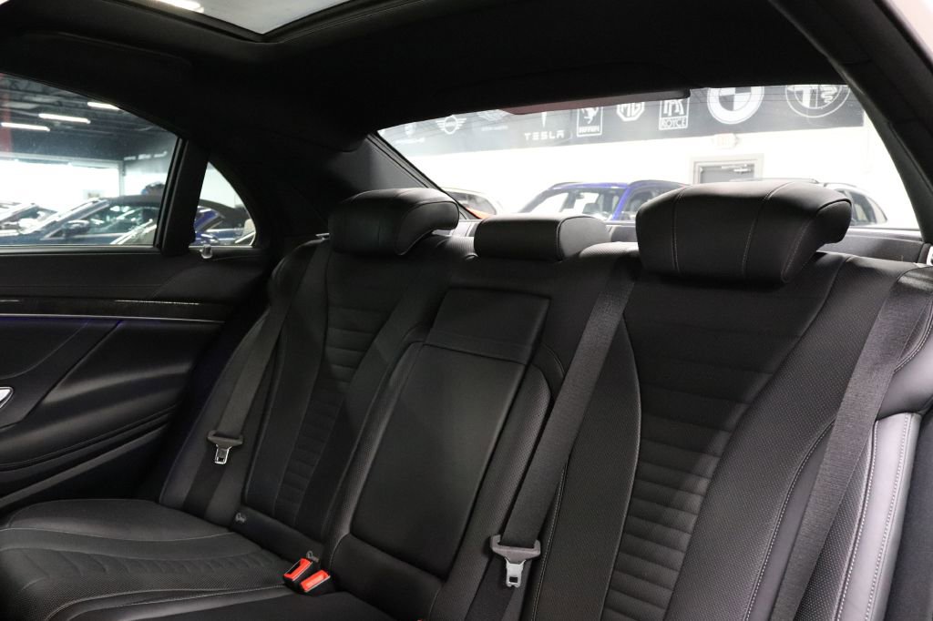 Used 2018 Mercedes-Benz S 560 Sedan image 15
