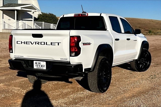 Used 2024 Chevrolet Colorado Trail Boss w/ Safety Package image 5