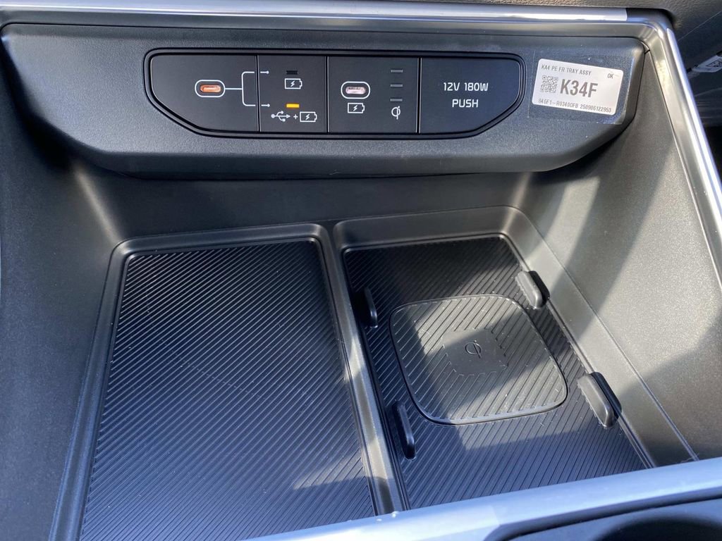 New 2026 Kia Carnival EX image 12