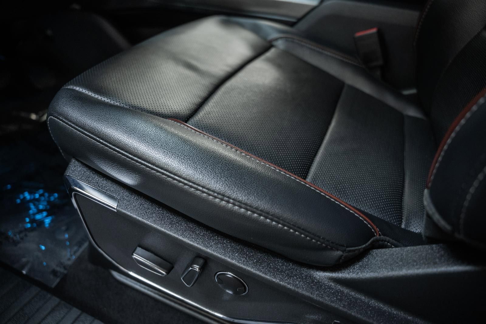 Certified 2023 Ford F150 Lariat w/ Equipment Group 502A High image 47