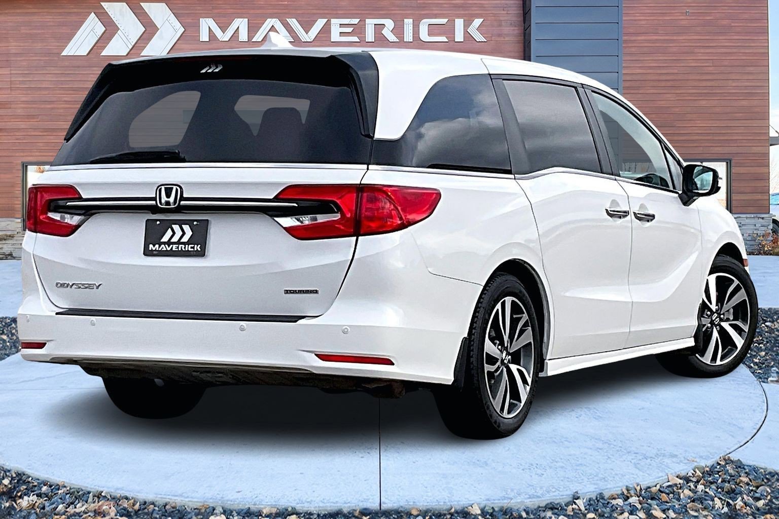 Used 2023 Honda Odyssey Touring image 5