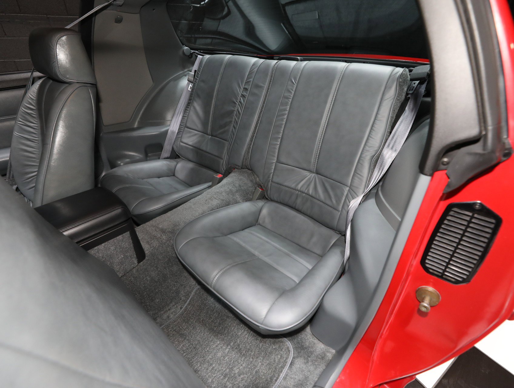 Used 1990 Chevrolet Camaro IROC-Z RWD image 4