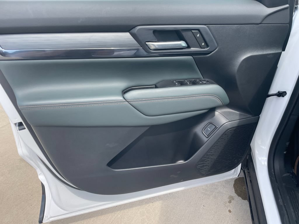 Used 2026 GMC Terrain AT4 AWD/4WD image 21