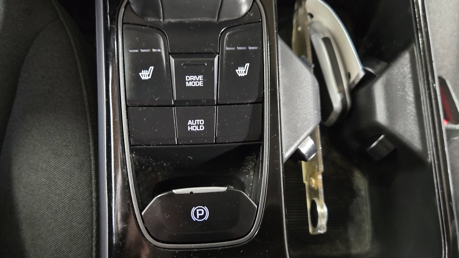 Used 2021 Hyundai Ioniq SE image 17