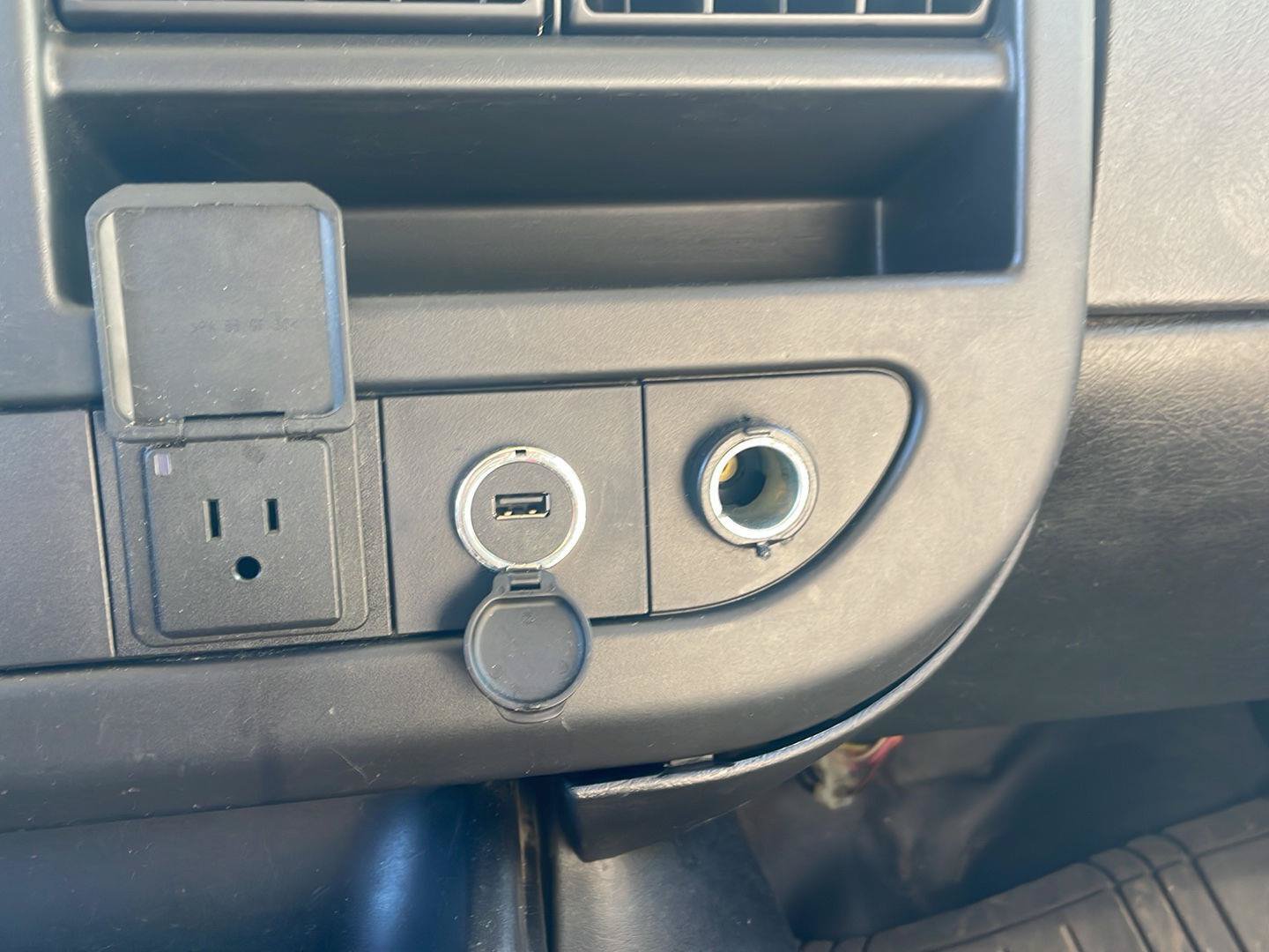 Used 2020 GMC Savana 3500 w/ Power Convenience Package RWD image 19