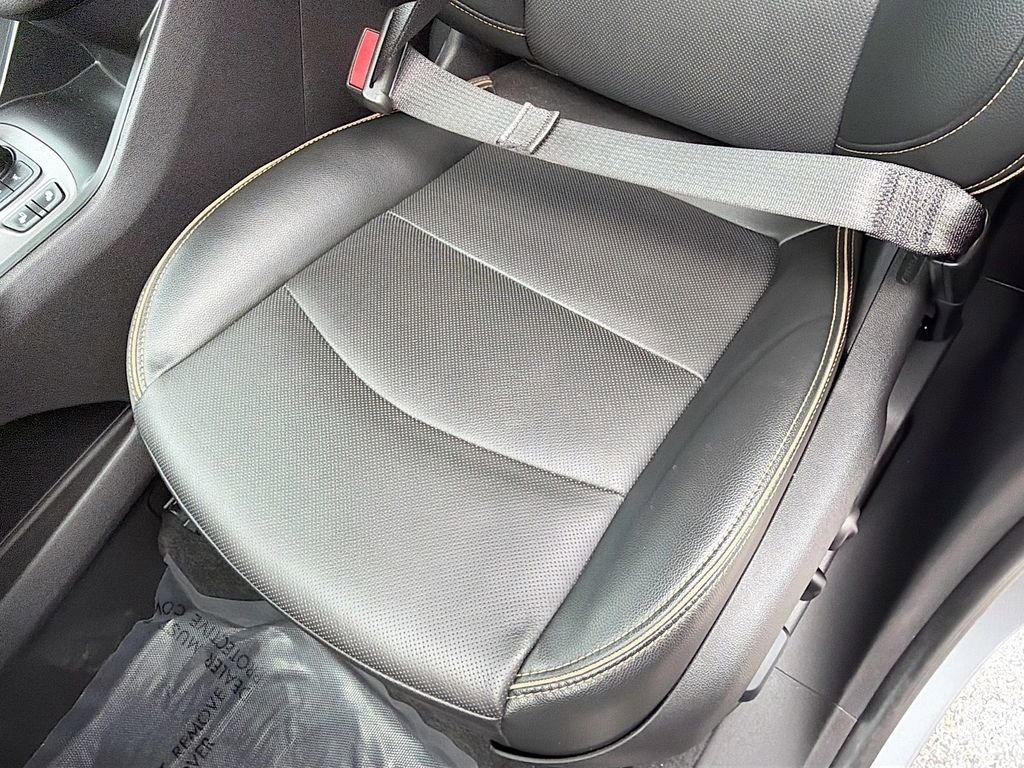 Used 2024 GMC Terrain AT4 w/ Tech Package image 18