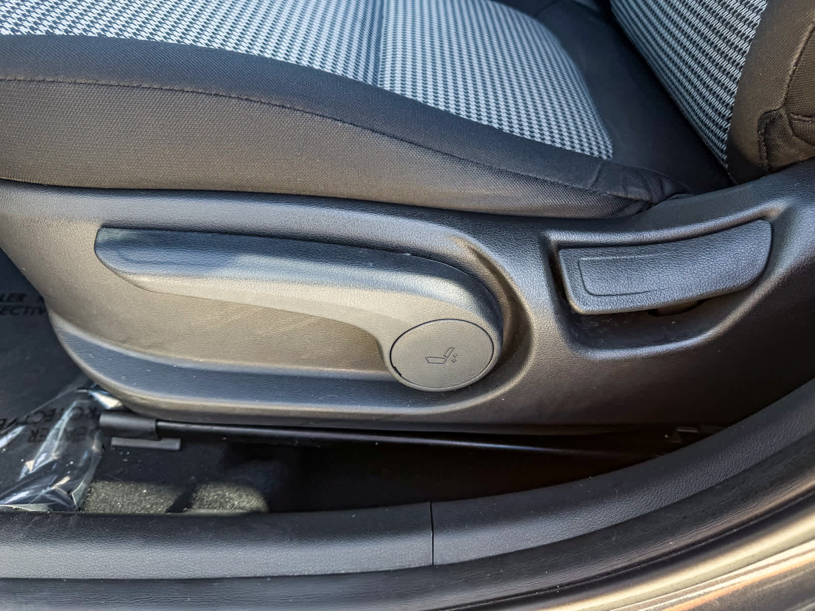 Used 2020 Hyundai Kona SEL FWD image 20
