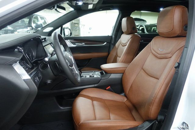New 2025 Cadillac XT5 Premium Luxury image 10