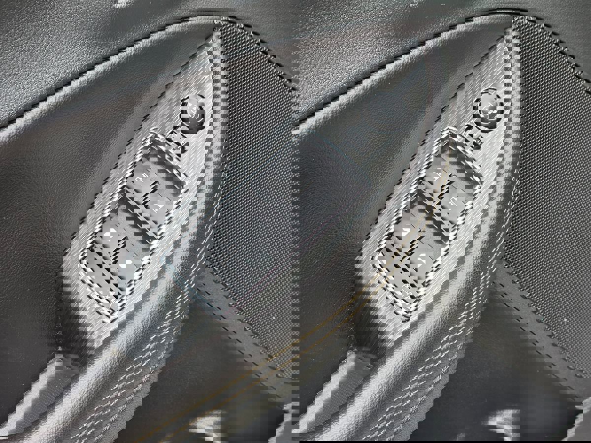 Used 2018 Chevrolet Impala Premier image 27