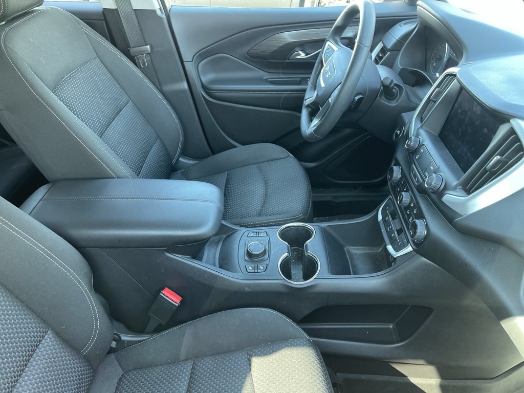 Used 2024 GMC Terrain SLE w/ Driver Convenience Package AWD/4WD image 13