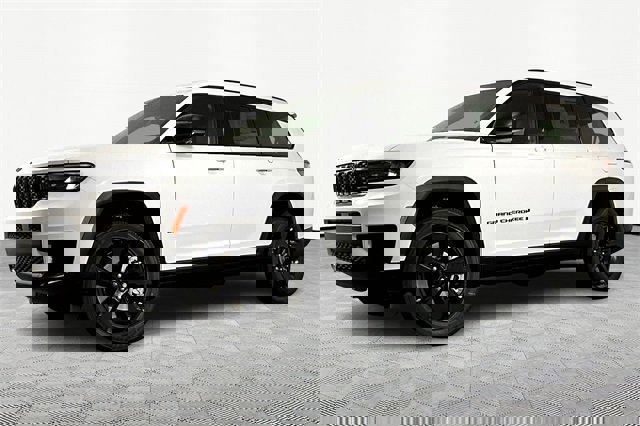 New 2025 Jeep Grand Cherokee L Altitude image 1