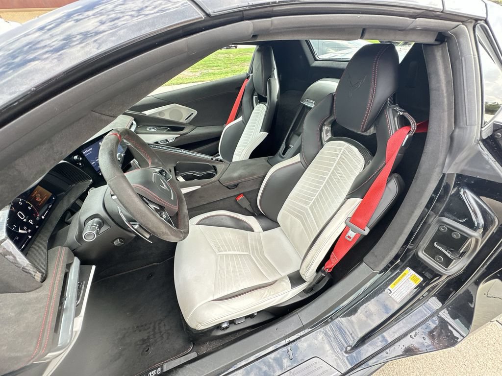 Certified 2023 Chevrolet Corvette Stingray Premium Conv w/ Z51 Performance Package RWD image 18