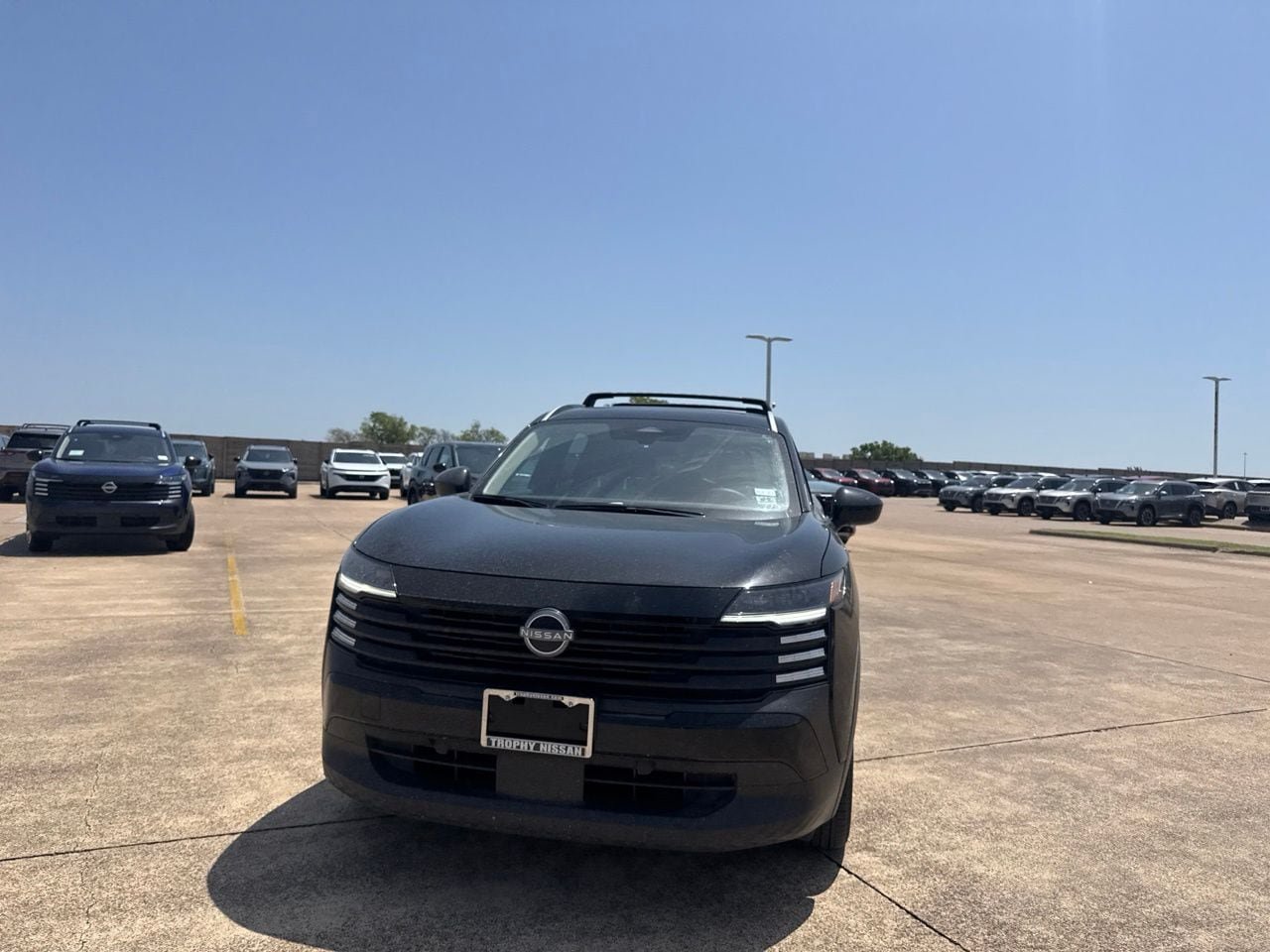 Certified 2025 Nissan Kicks SV w/ SV Premium Package FWD image 5