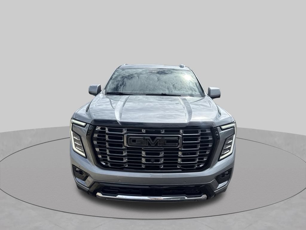 Used 2025 GMC Yukon XL Denali Ultimate AWD/4WD image 3