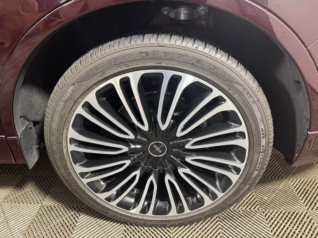 Certified 2023 Lincoln Aviator Black Label w/ Dynamic Handling Package AWD/4WD image 39