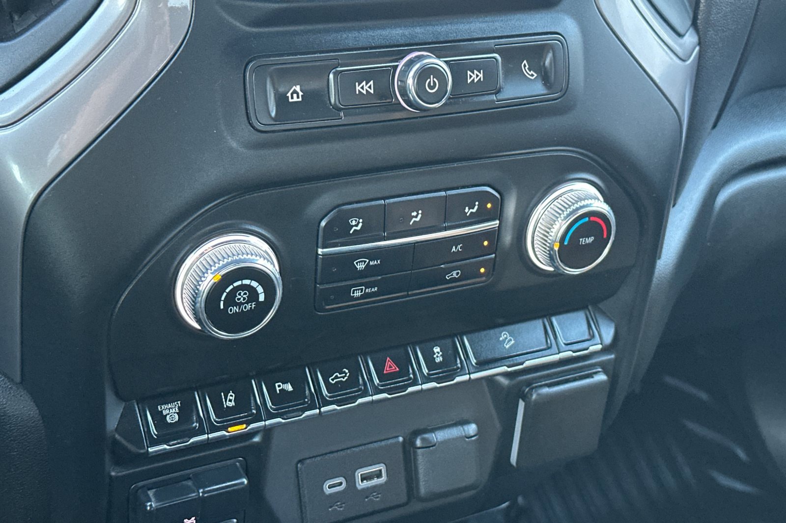 Used 2024 GMC Sierra 3500 Pro w/ 1SA Pro Safety Plus Package image 19