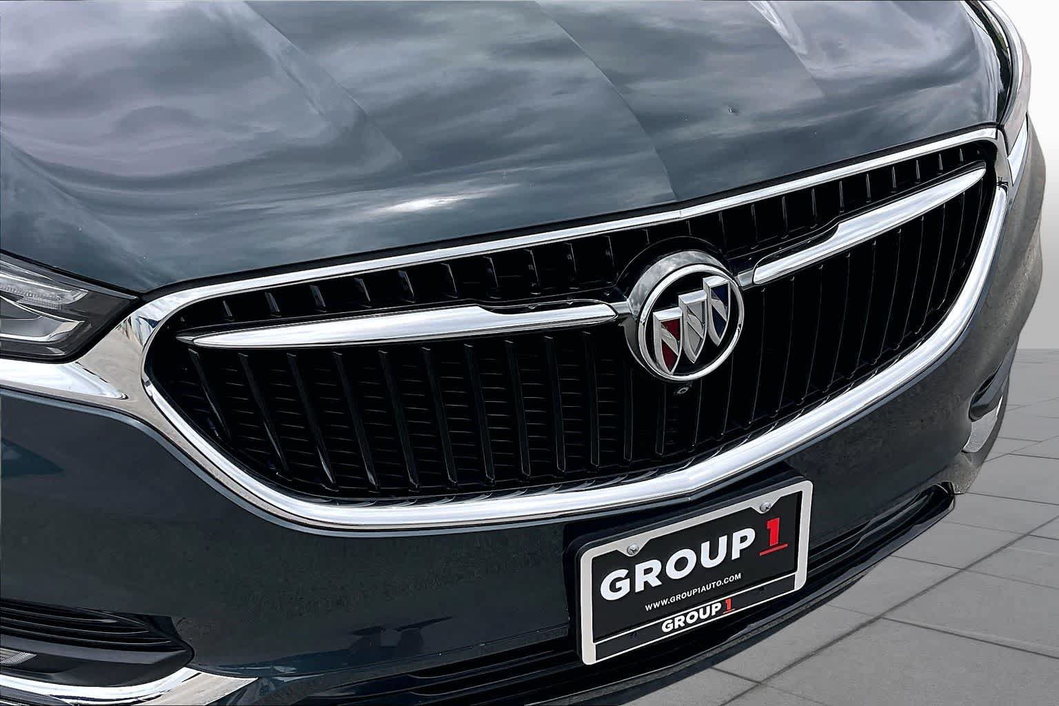 Used 2020 Buick Enclave Essence w/ Sound and Sites Package FWD image 30