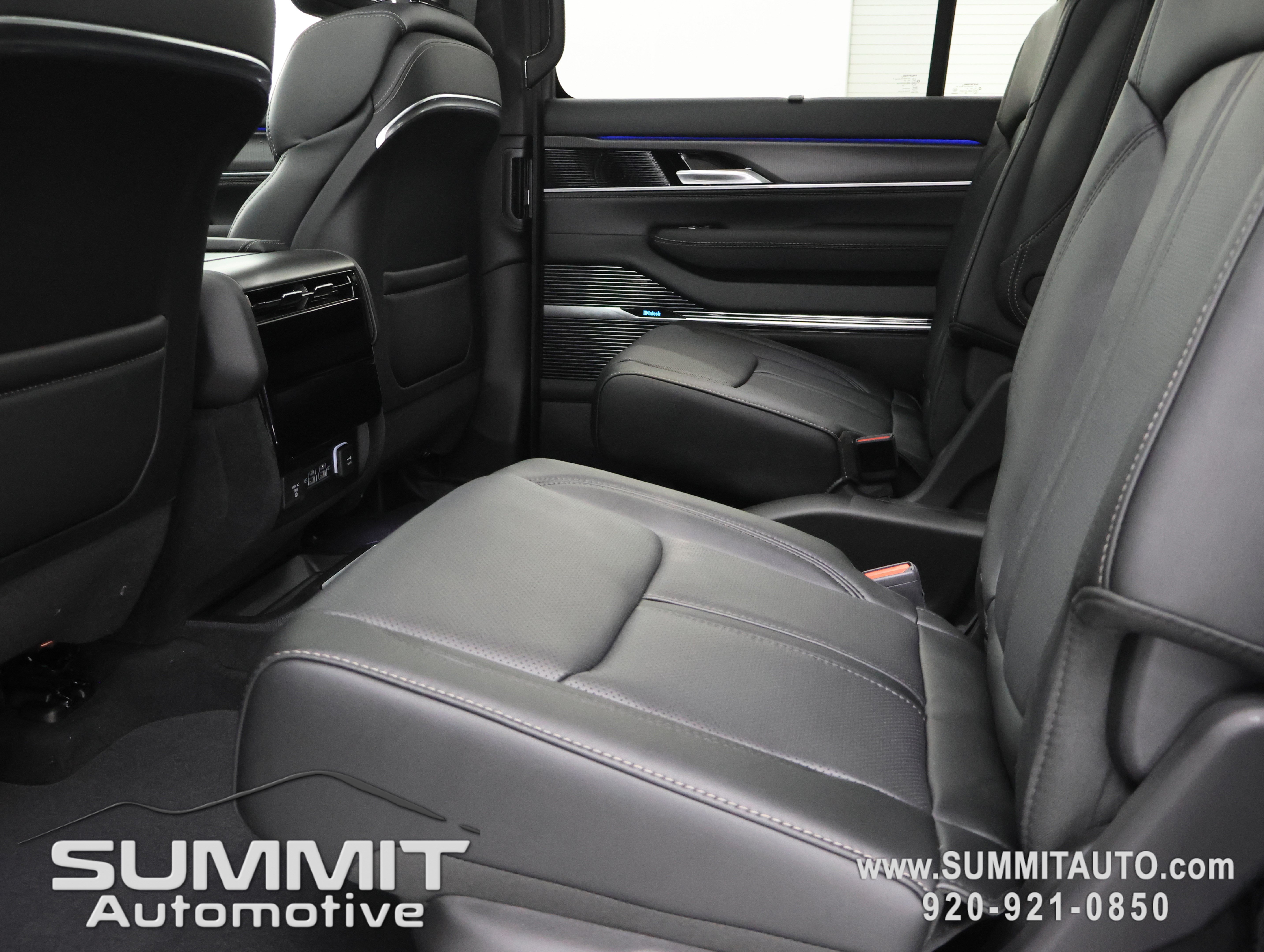 New 2026 Jeep Grand Wagoneer L Summit w/ Premium Group III AWD/4WD image 41