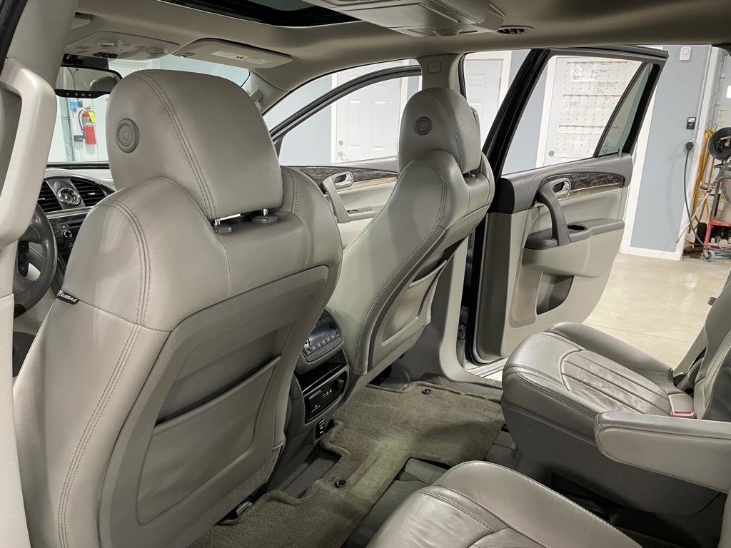 Used 2014 Buick Enclave Premium image 14