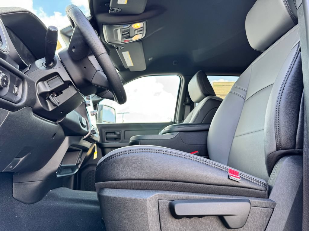 New 2026 RAM 3500 Tradesman AWD/4WD image 15