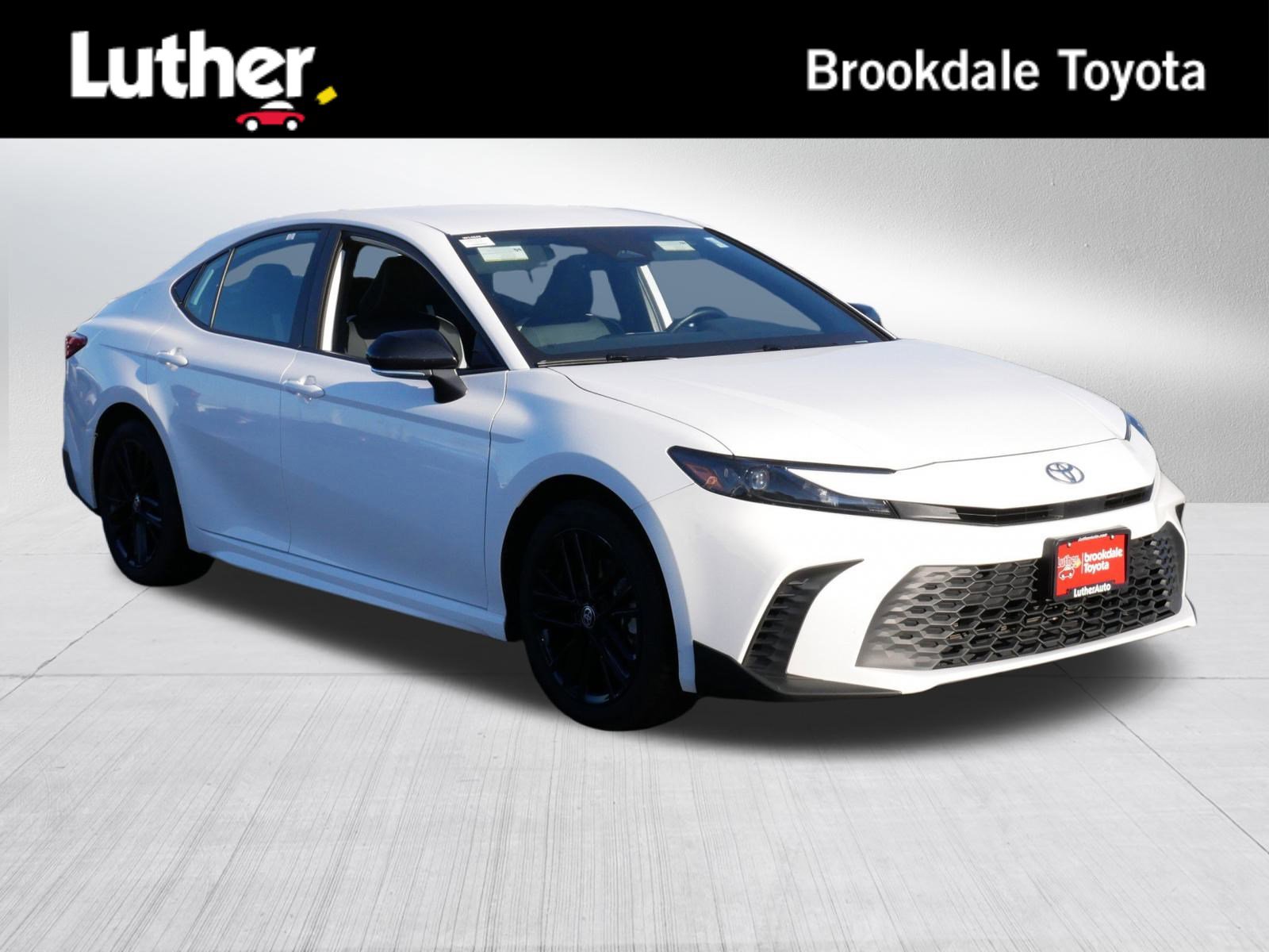 Certified 2025 Toyota Camry SE w/ Convenience Package image 1