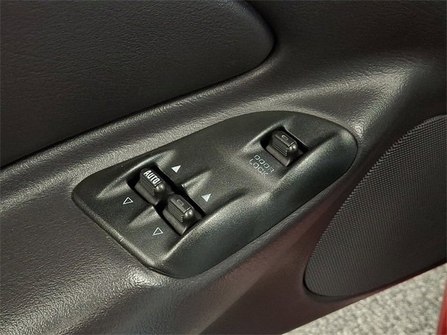 Used 2000 Plymouth Prowler image 24