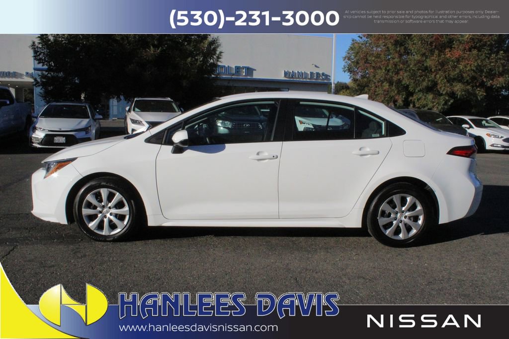 Used 2024 Toyota Corolla LE image 2