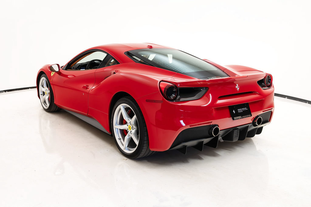 Certified 2017 Ferrari 488 GTB RWD image 2