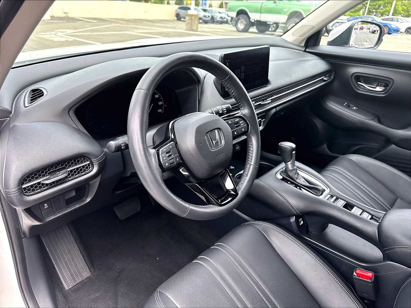 Used 2023 Honda HR-V EX-L image 16