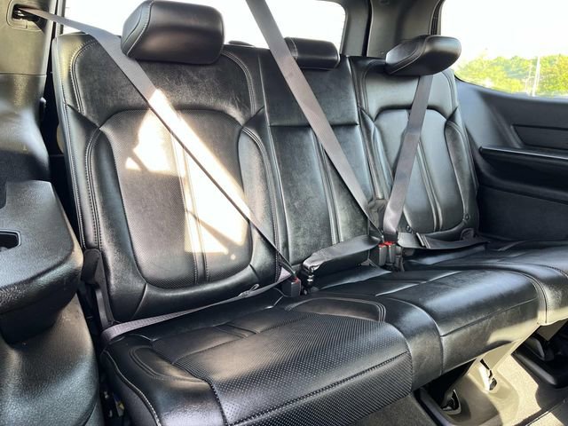 Used 2024 Jeep Wagoneer Series III AWD/4WD image 20