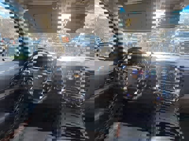 Used 2017 Chevrolet Suburban Premier image 14