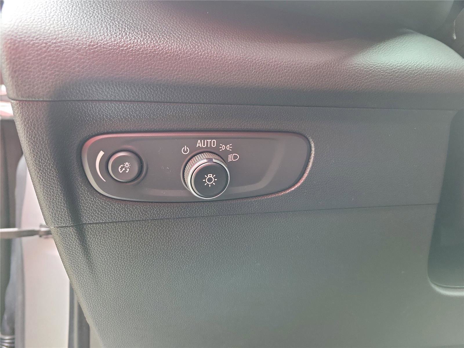 Used 2023 Buick Envision Preferred AWD/4WD image 20