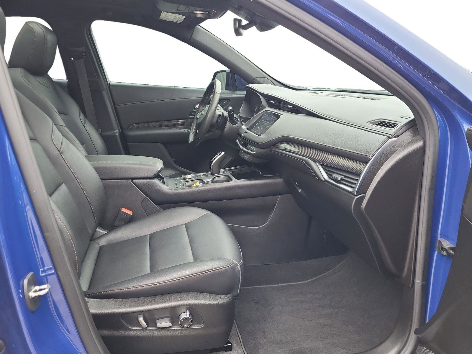 Used 2023 Cadillac XT4 Sport image 27