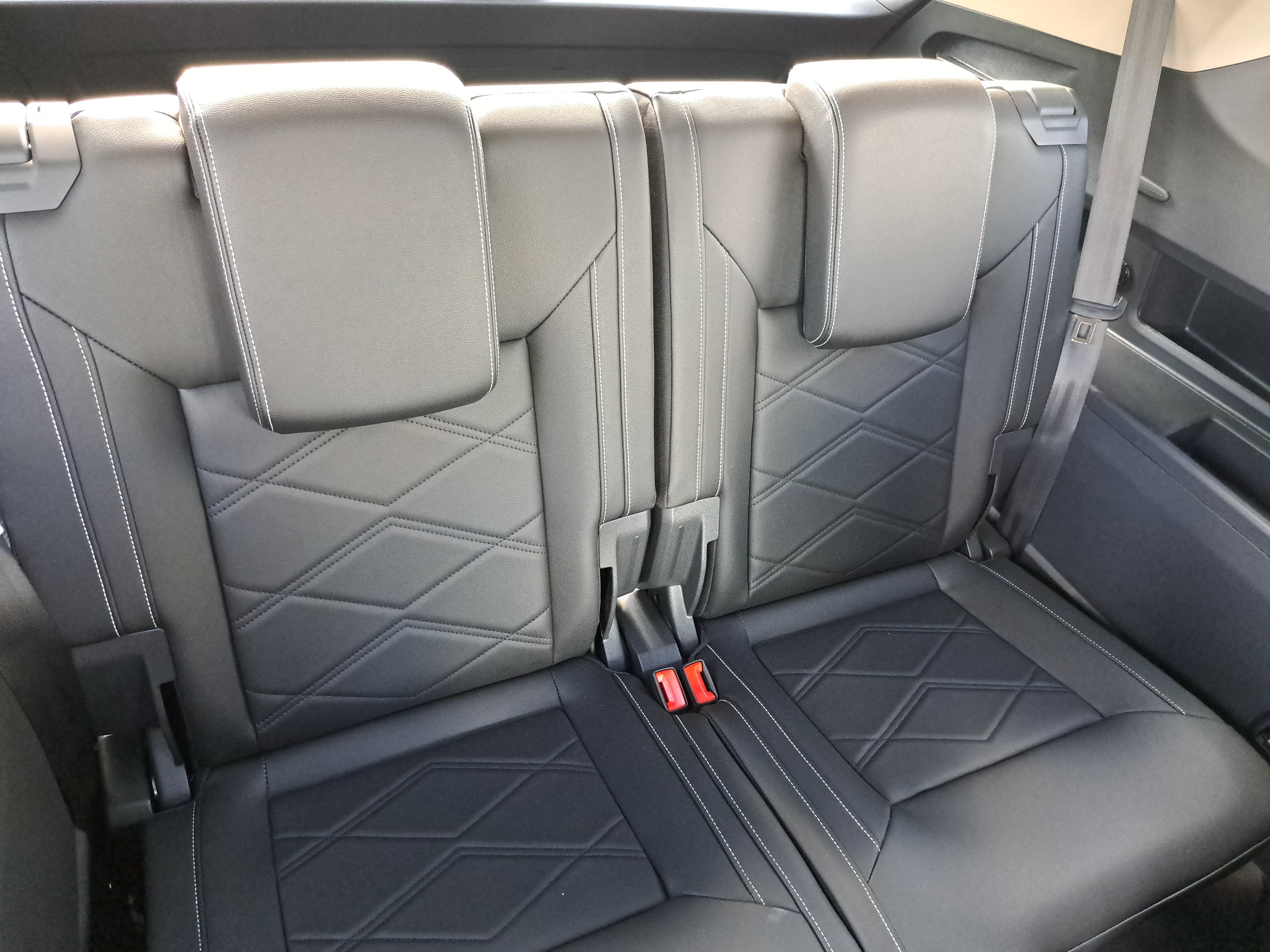 New 2026 Volkswagen Atlas SE FWD image 12